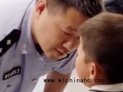 男孩偷拿同学玩具“自首”：被父亲拉到派出所