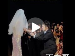 主持毕业晚会时被求婚是什么体验 最好能长久毕竟结婚率低