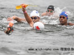 张子扬赛后接受采访：再次拿冠军很开心！