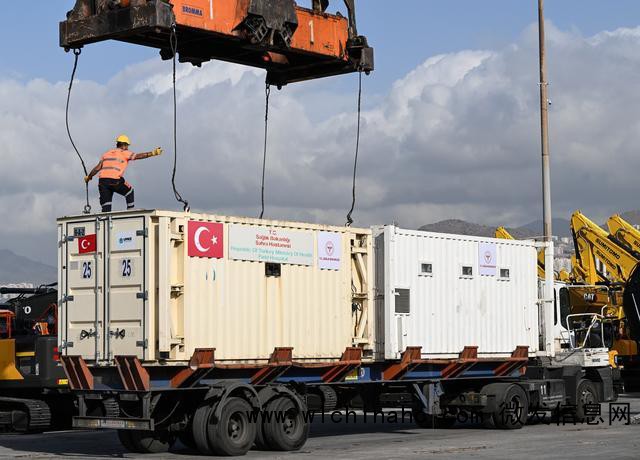 土耳其向加沙地带运送医疗援助物资，以军空袭多家医院