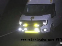 19辆货车高速飙车时速超140公里,为逃避打击不挂车牌