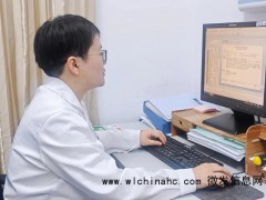 60岁老人炒菠菜未焯水致肾病恶化,这7种食物最好焯水再吃!