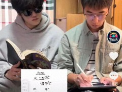 原来高考前后的抖音是这样的 学霸变身解题达人