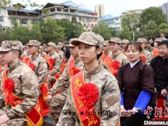 广西多地举行新兵入伍仪式 民众欢送新兵投身军旅[推荐]