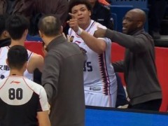 洛夫顿怒指裁判和不当言论停赛两场 手势与言论惹祸[推荐]