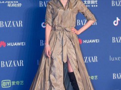 林志玲在孙俪面前模仿甄嬛行礼 网友戏称为“十级甄嬛学者”的复刻动作！