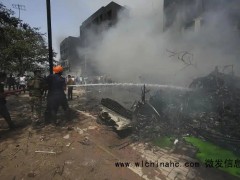 印坠机幸存者:起飞30秒一声巨响 印度飞机坠毁事故造成超过290人死亡!