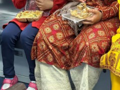 印度人疑似在上海地铁分享手抓饭 文化差异引发关注[推荐]