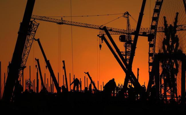 哈尔滨冰雪大世界火热建设中