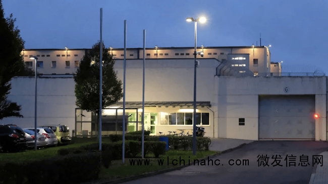 23岁囚犯接受女友探视 接吻后身亡