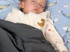 1岁男童输液后抽搐去世 家属质疑医院应对措施[推荐]